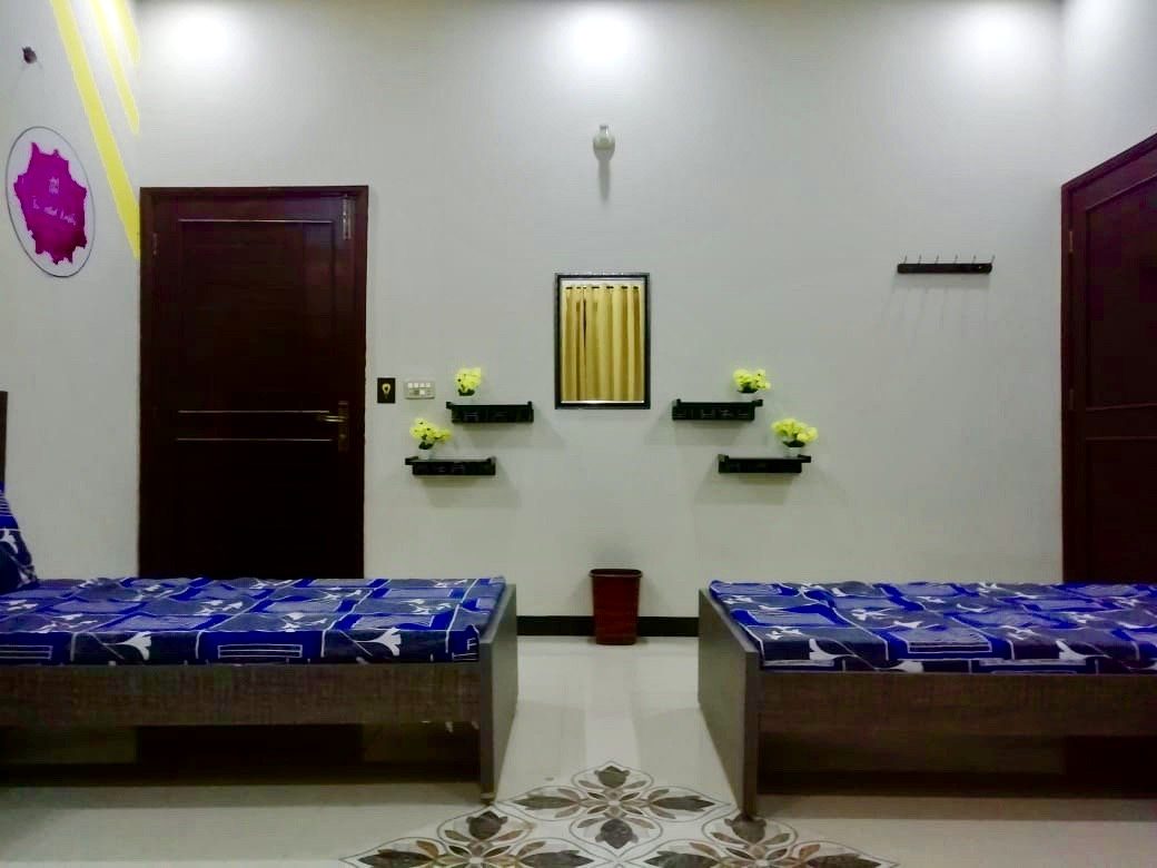 Johar Block 13 Girls Hostel photo
